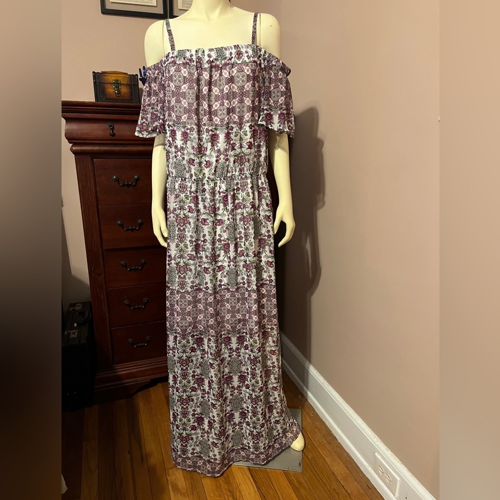 Printed cold shoulder dress